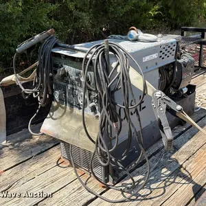 Miller Bobcat 225 welder/generator