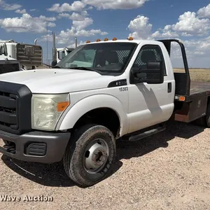 2016 Ford F350 Super Duty flatbed pickup truck