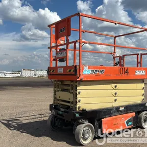 2021 JLG ES3246 