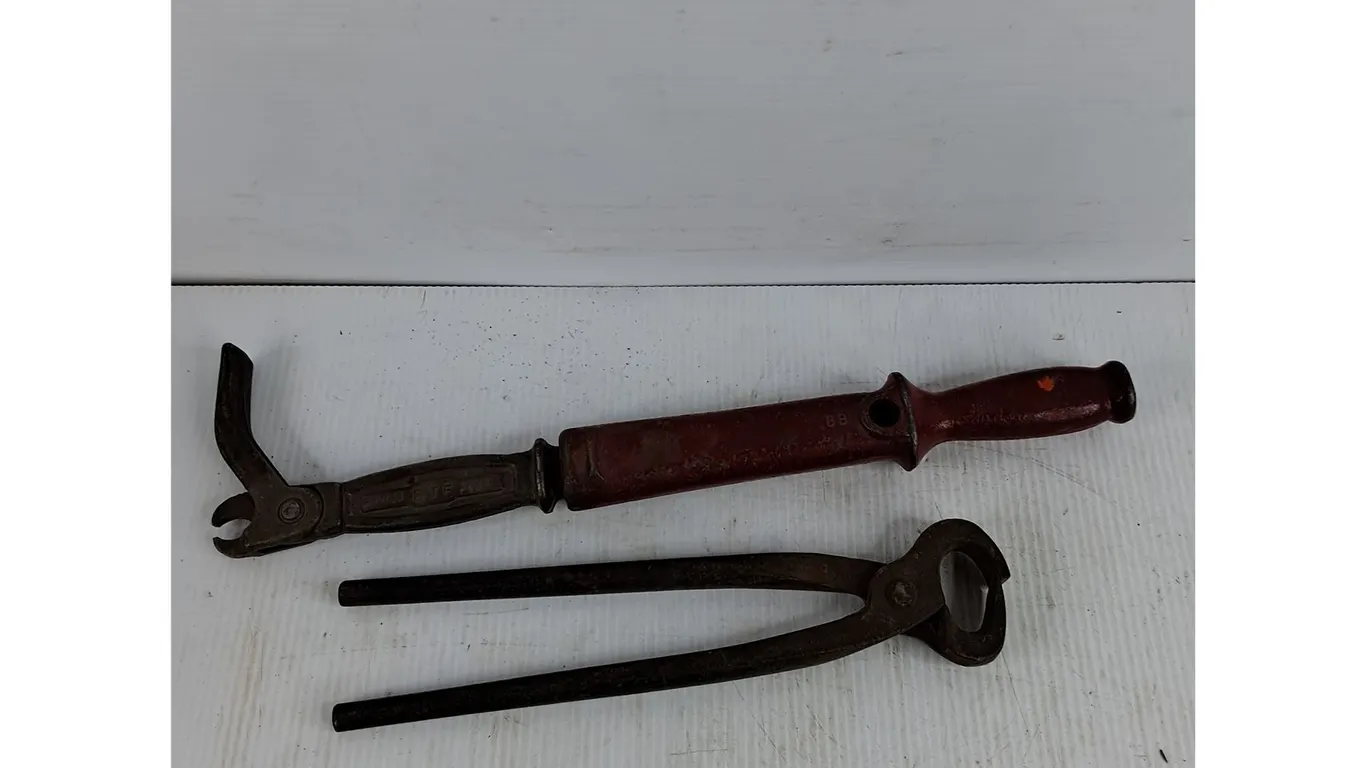 Nail Pullers