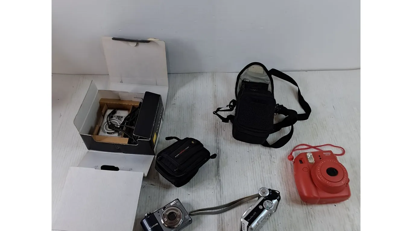 (4) Cameras, Nikon Coolpic L19, Canon PowerShot A1000, A75, Instax Mini 8 All Untested