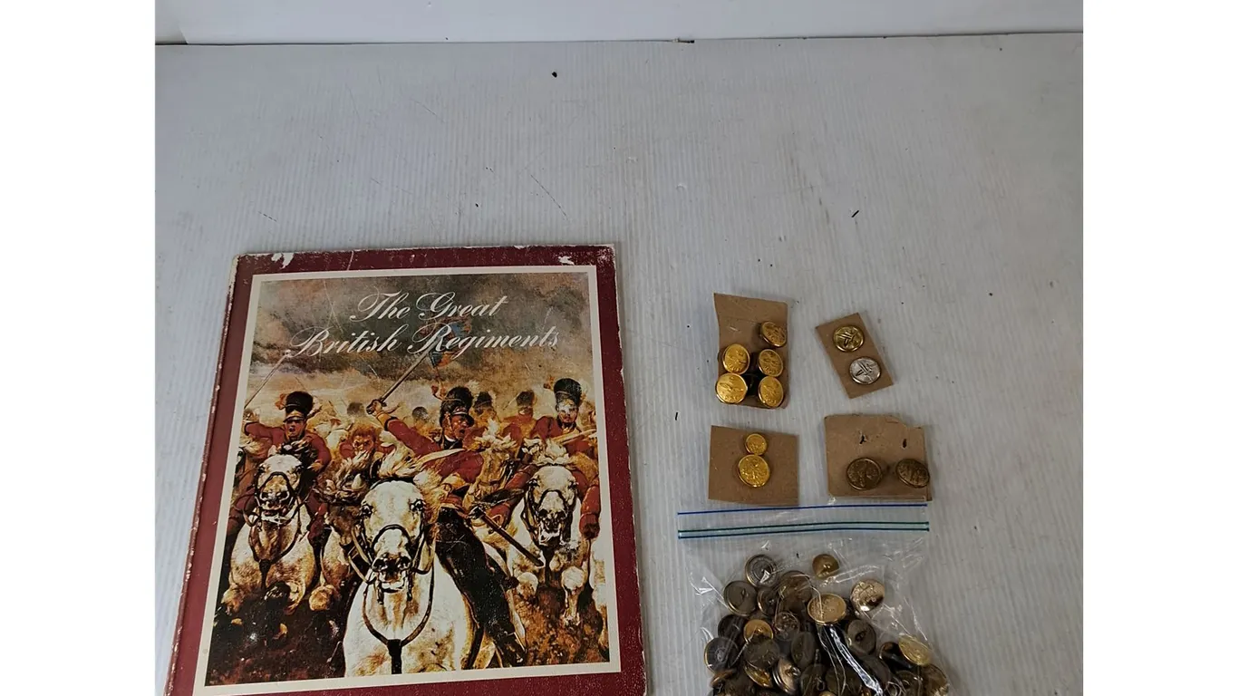 The Great British Regiments Sample Badges, Assorted Military Buttons