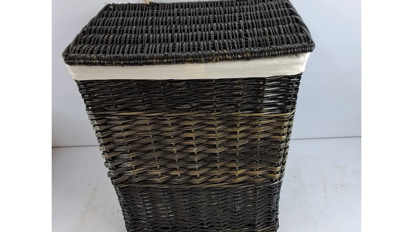 Wicker Laundry Hamper 19" x 16" x 11", PICKUP PREFERRED