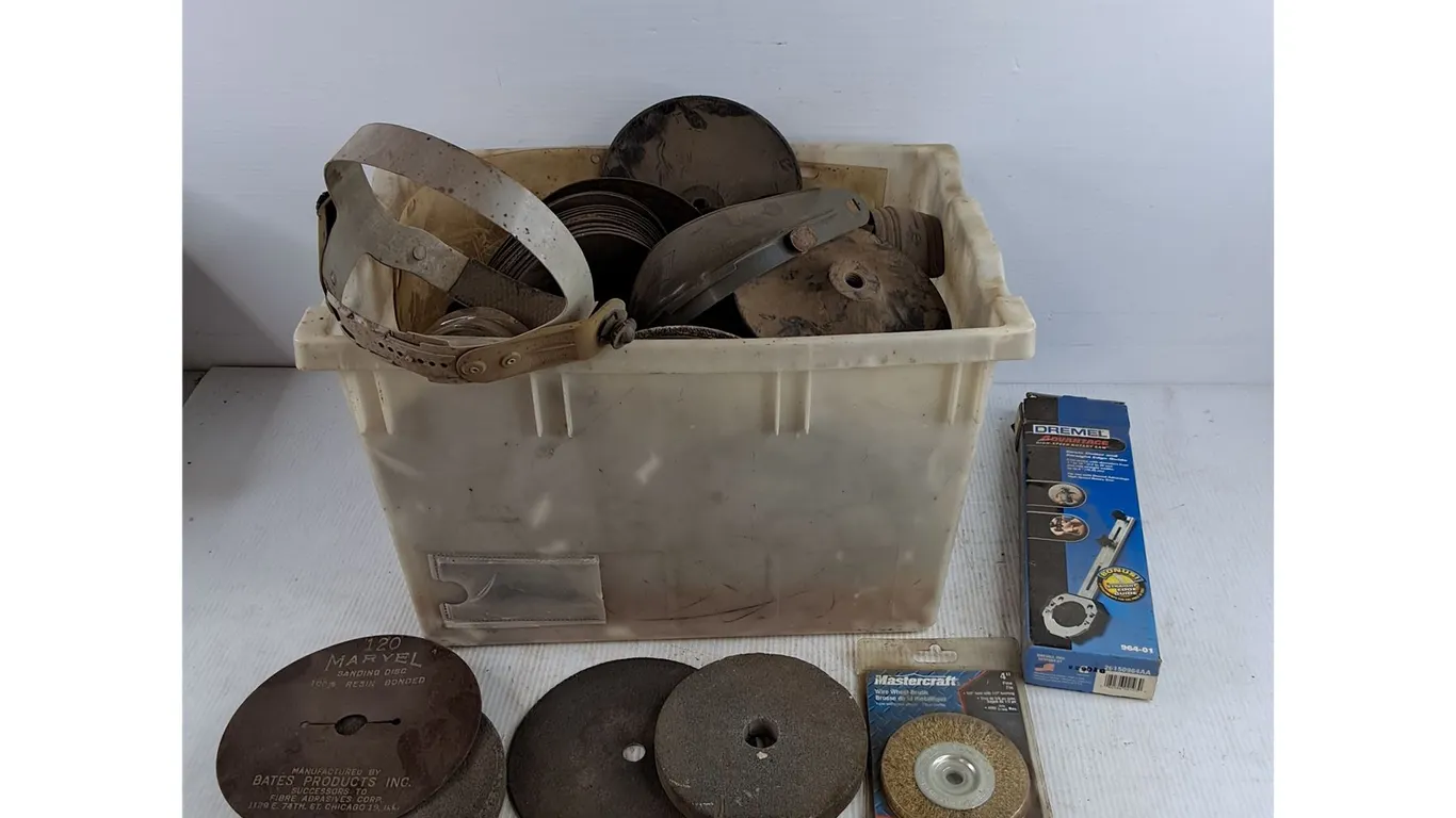 Grinding Wheels, Sanding Discs, Angle Grinder Wheels, Circle Cutter & Straight Edge Guide, Misc