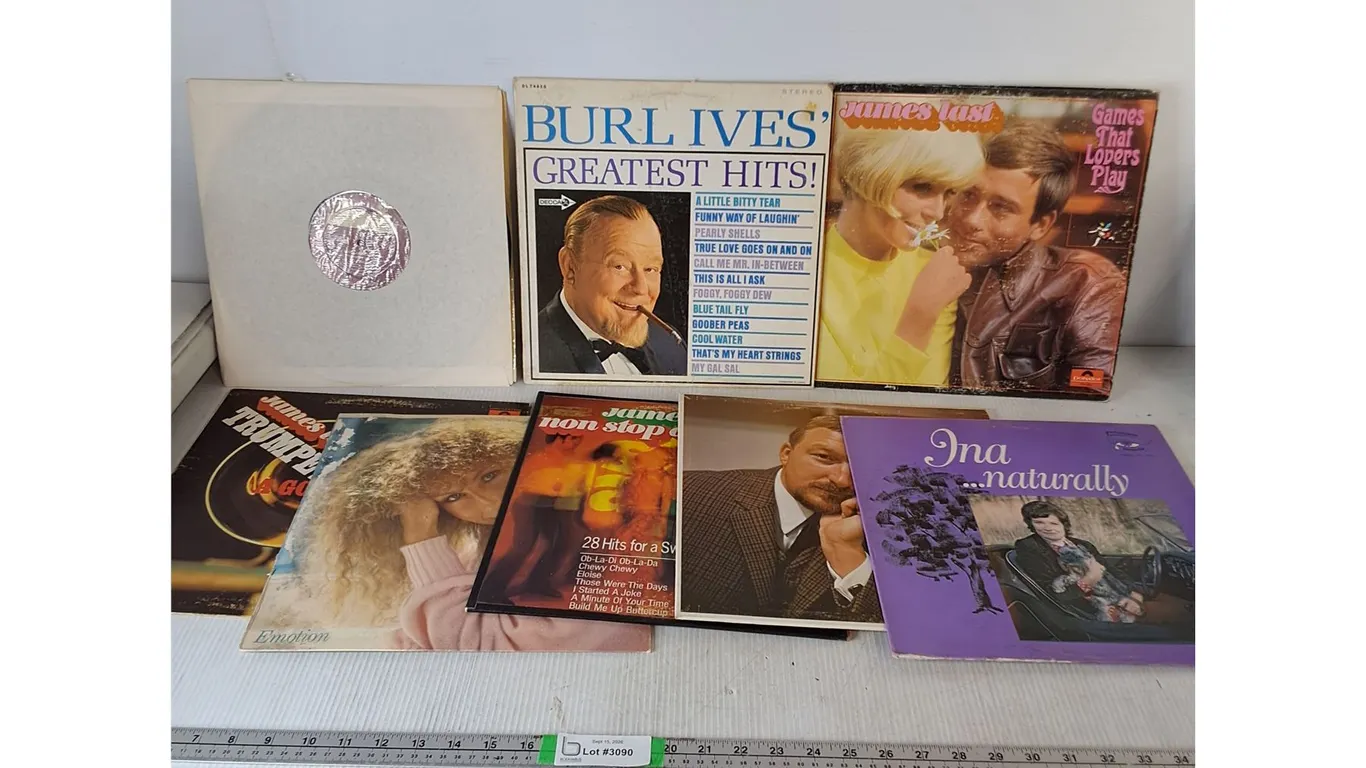(8) Records; James Last, Barbra, Stereo, Misc