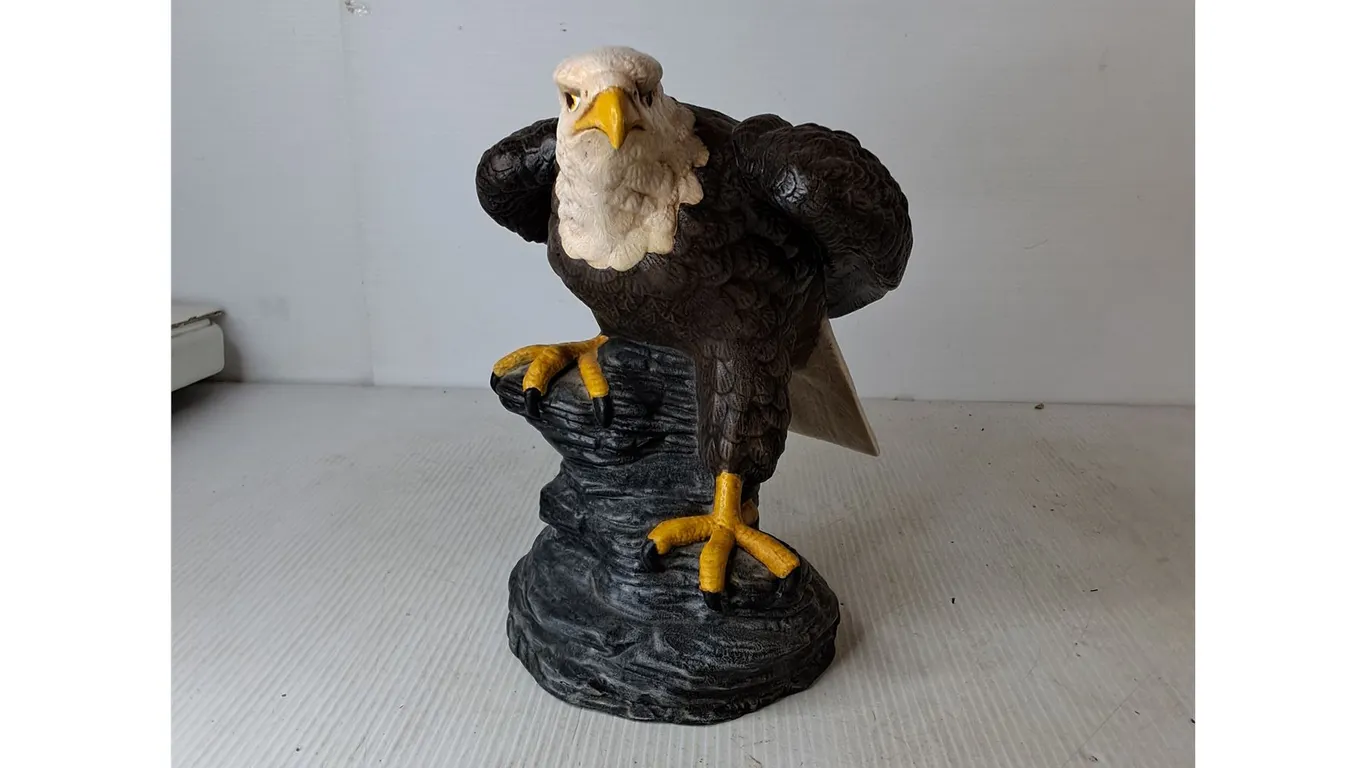 Decorative Bald Eagle Figurine 10" Tall