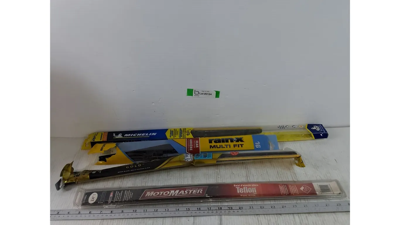 (4) Windshield Wipers, Michelin 20", RainX 16", Reflex Gold 24", MotoMaster 24"