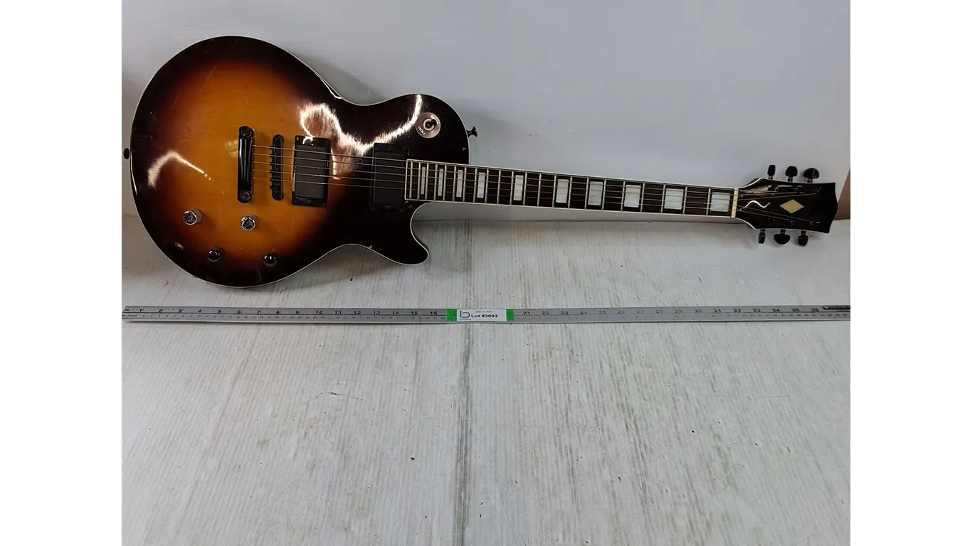 Les Paul-Style Electric Guitar in Classic Sunburst Finish-as is