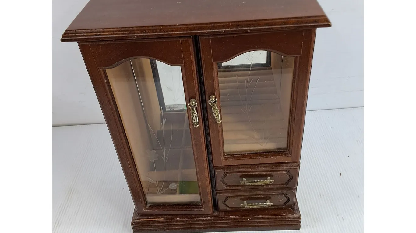 Jewelry Display Cabinet