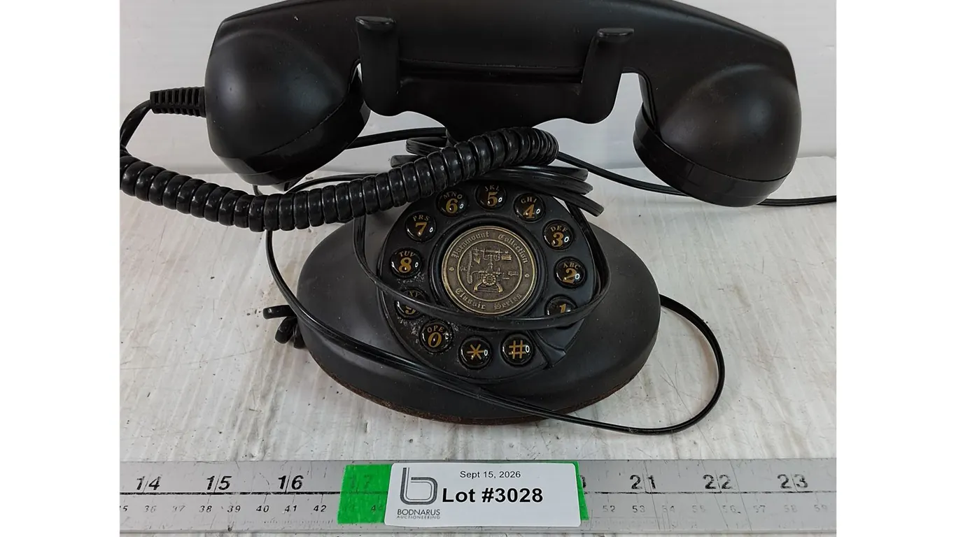Paramount Collection Classic Series Vintage Style Repro Push Button Desk Phone