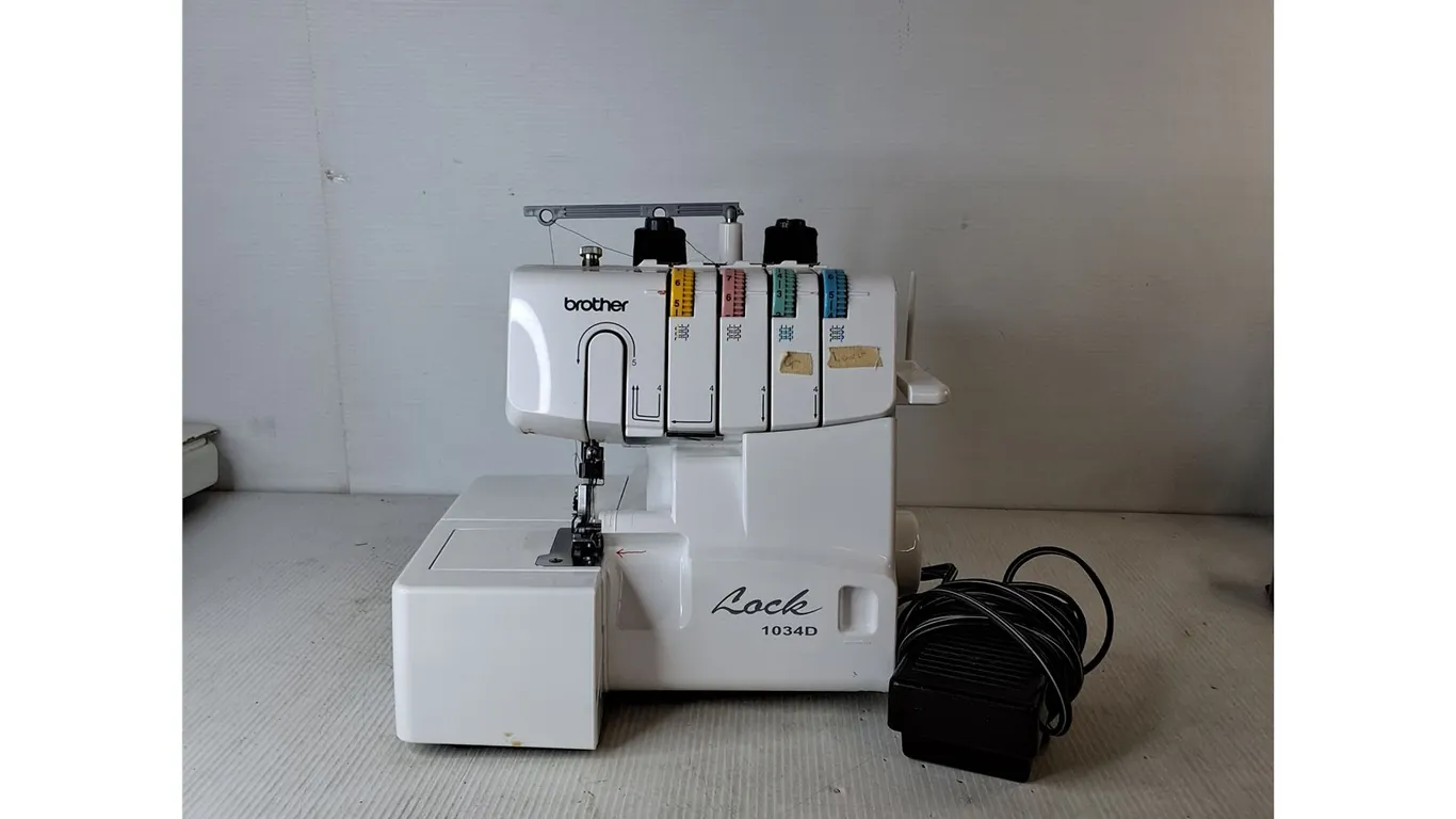 Brother Lock 1034D 3/4-Thread Overlock Serger ( as is, cannot ship)