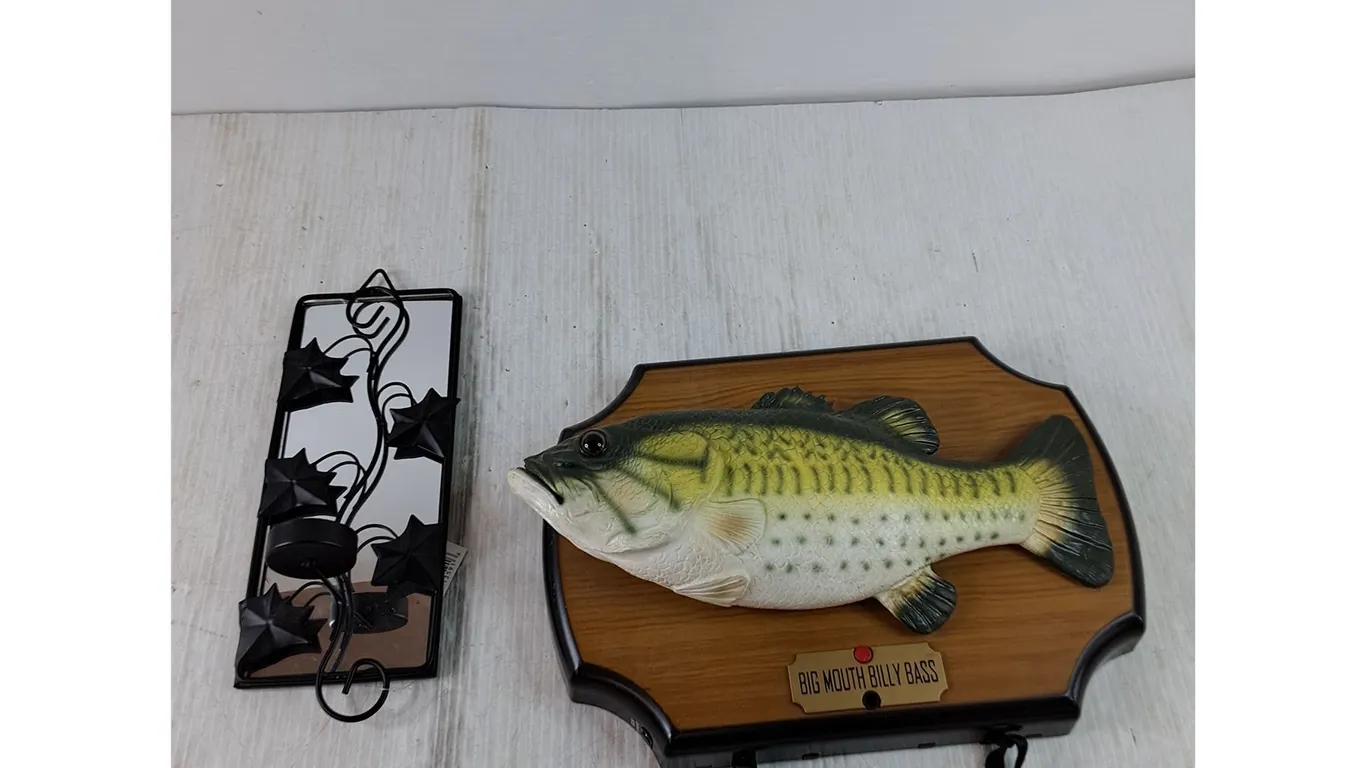 Mirror Candle Holder wall Decoration and Big Mouth Billy Bass Singing Fish Untested