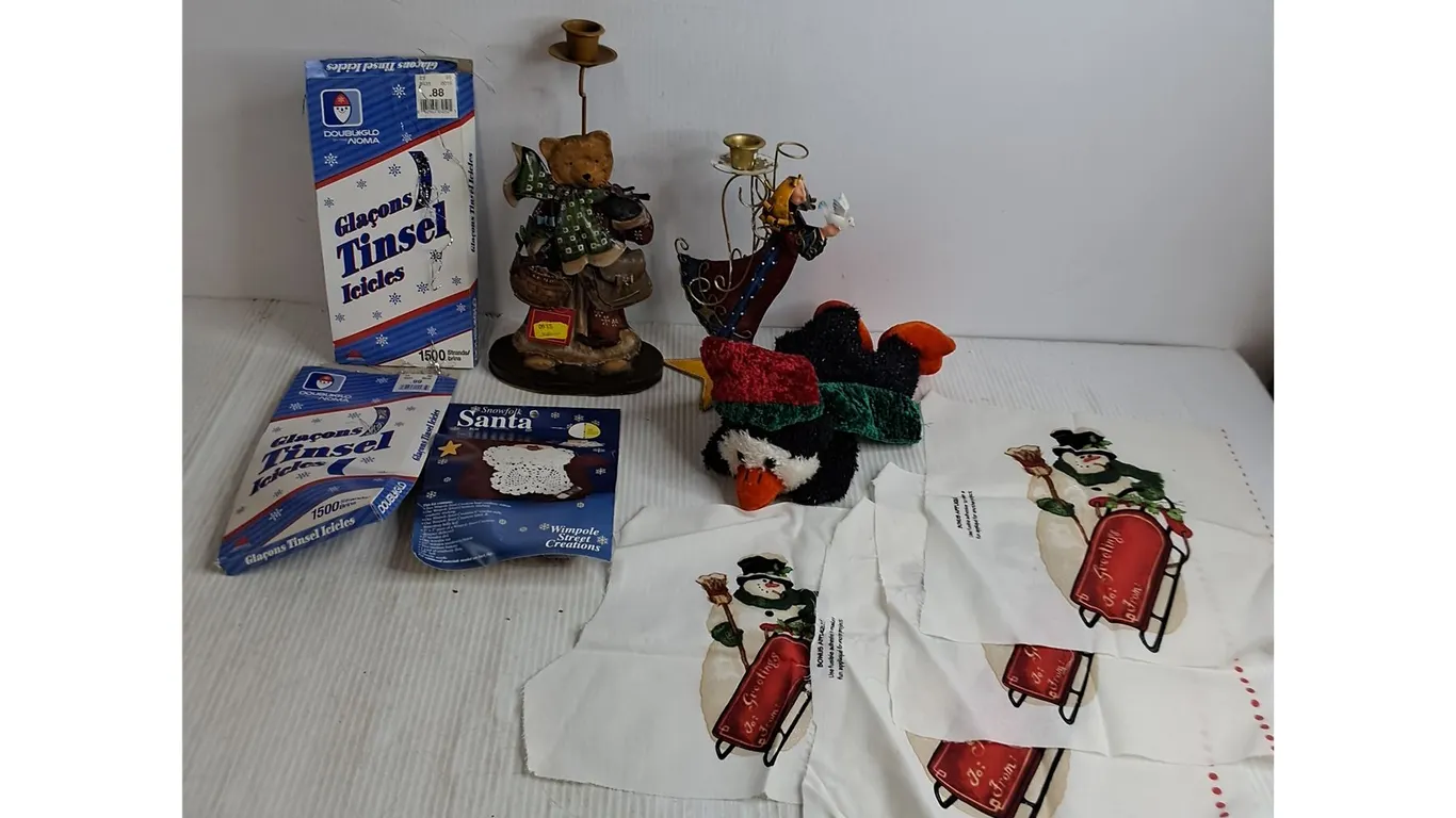 Figural Candle Holders, Christmas Decor, Tinsel