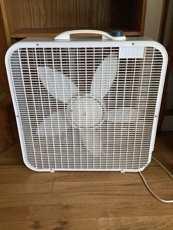 Classic White 3-Speed Box Fan