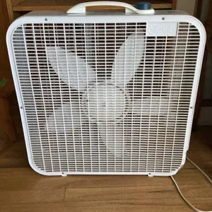 Classic White 3-Speed Box Fan