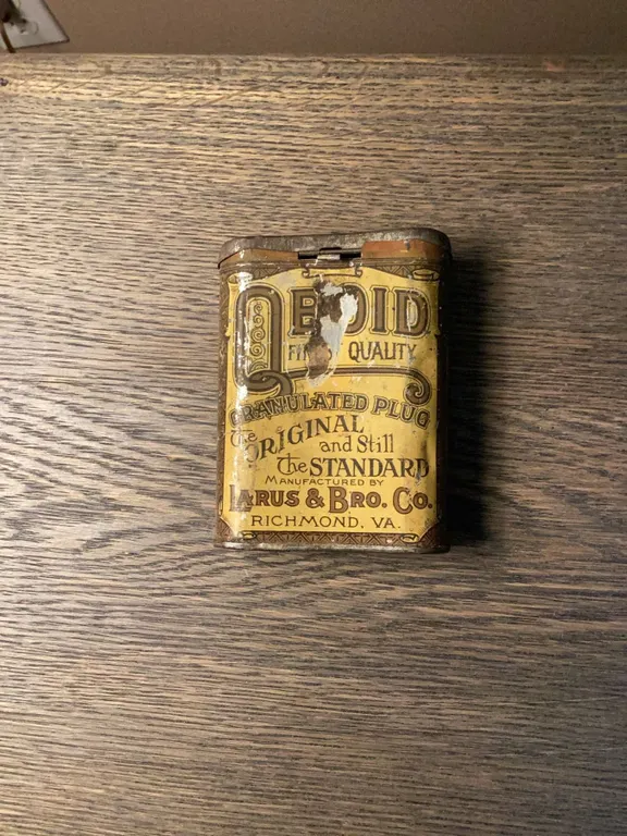 Oboid Finest Quality Granulated Plug Tobacco Tin, Larus & Bro. Co.