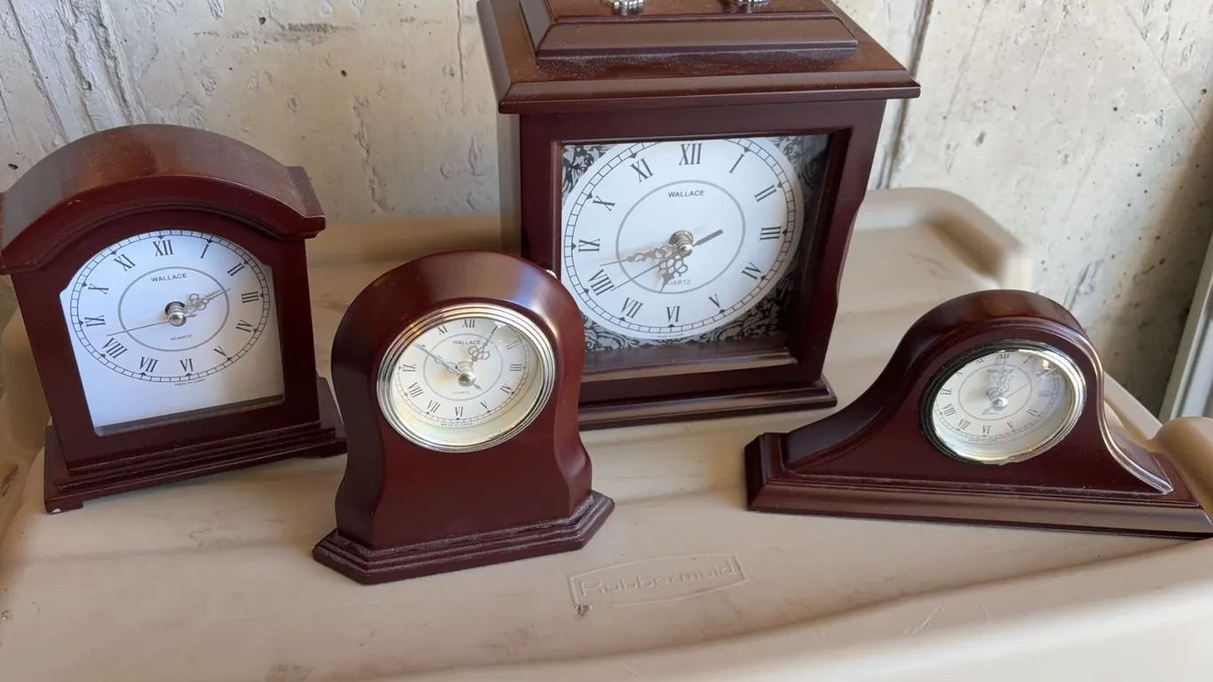 4 Wallace Quartz Desk Clocks with Wood Cases