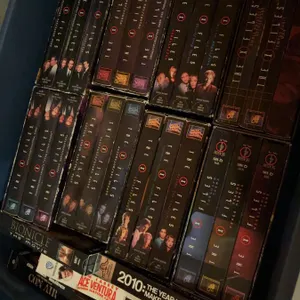 Large Mixed Lot of VHS Tapes Including The X-Files and Blockbuster Films