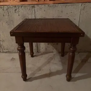 Square Wood Table with Turned Legs, 24" x 24" x 24"