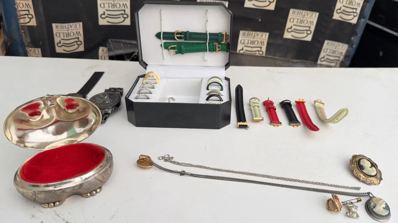 Watches, nk HILL Straps, Jewellery, and Cameos
