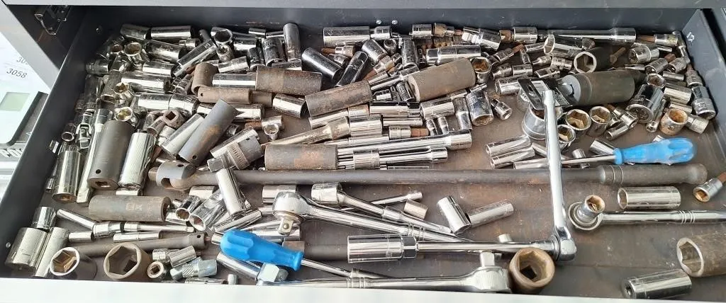 Socket lot! With drivers and 1 Johnson bar