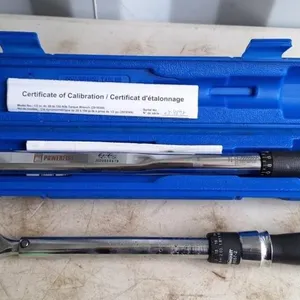 Power fist 1/2" torque wrench & Mastercraft 1/4"