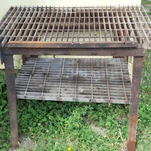 Metal bench 3ft l x 25 1/2" w x 31" h