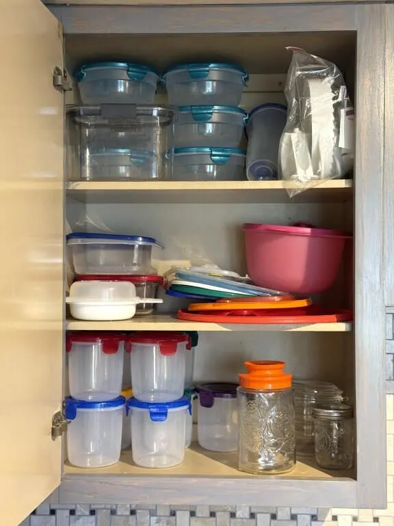 Glass and Plastic Food Containers