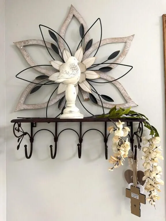 Metal Wall Hanging Coat Hook Shelf, Flower Wall