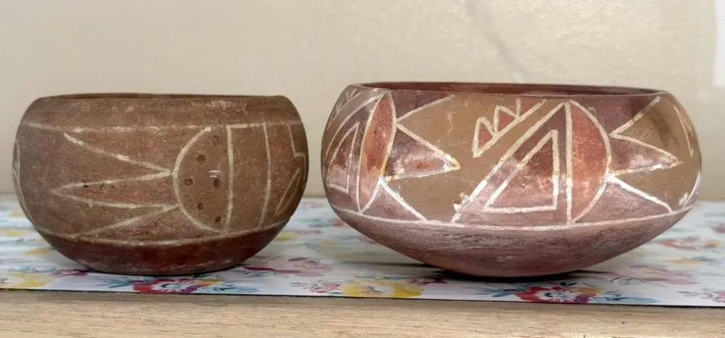 (2) Native American Pottery Bowls 5.5” x 3” and