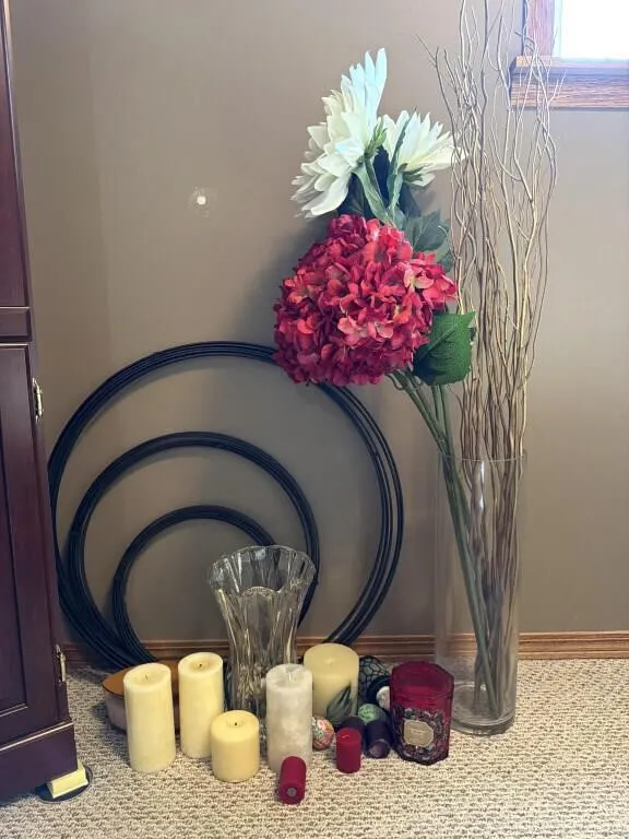 Round Metal Wall Art Pieces, Glass Vases, Candles