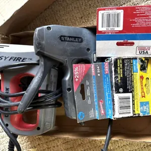 (2) Staple Guns ! Staples