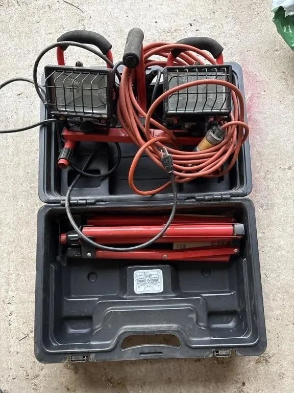 Halogen Work Lights, Stand & Case