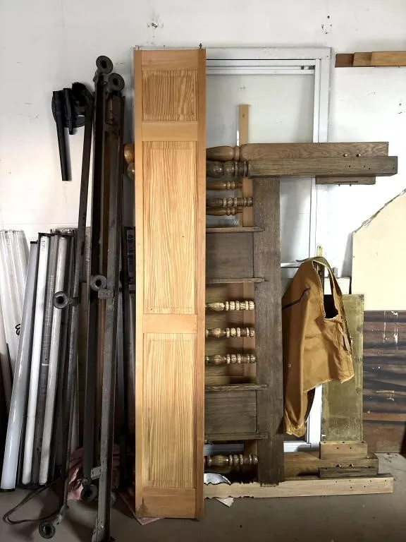 Contents West Garage Wall, Bed Frames,