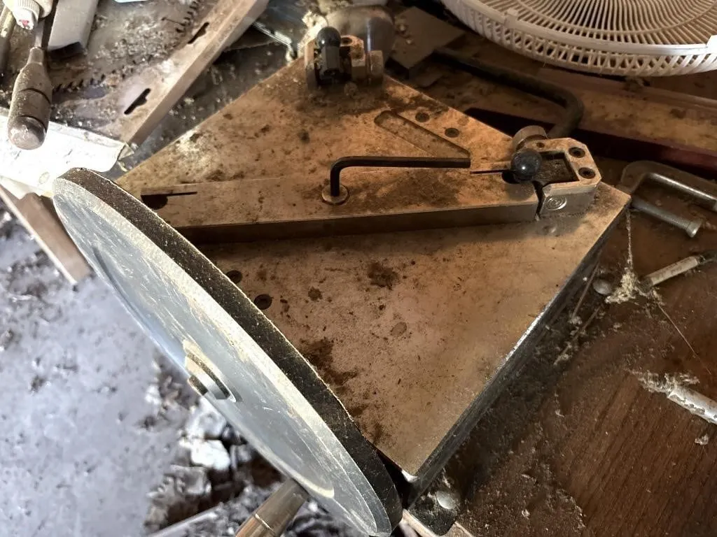 Manual Bevel Sander