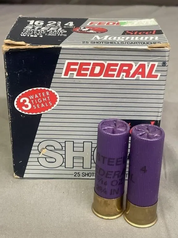 Box of 25 Federal 16 ga. shotshells. 23/4 inches