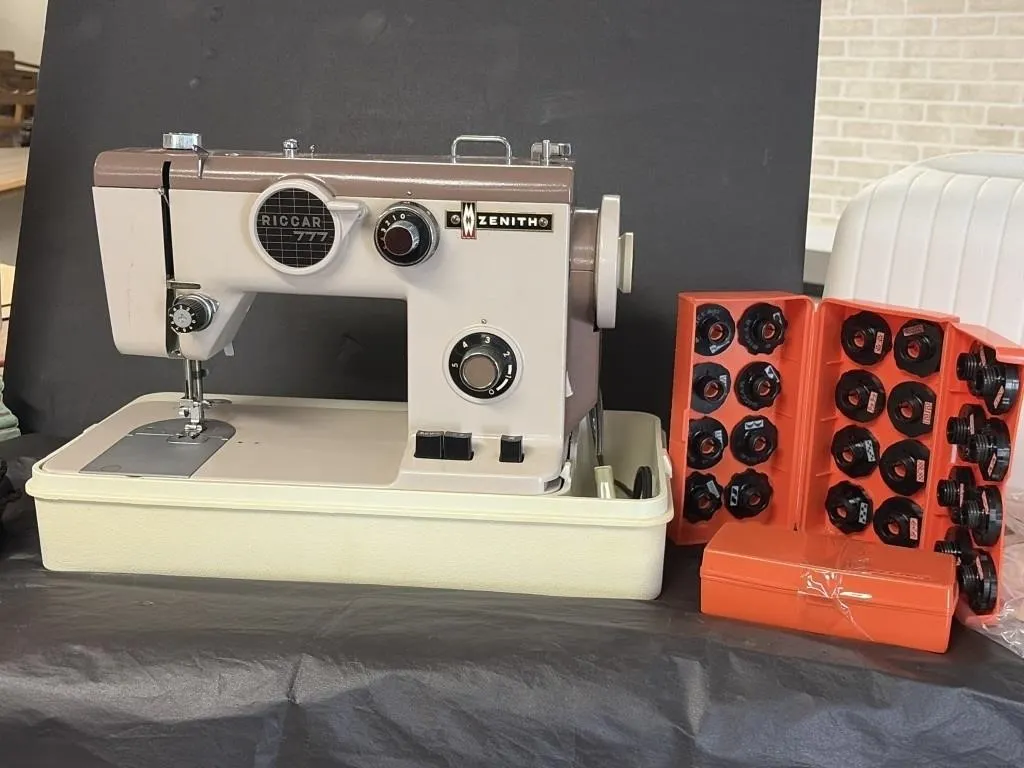 Riccar 777 Zenith Sewing Machine
