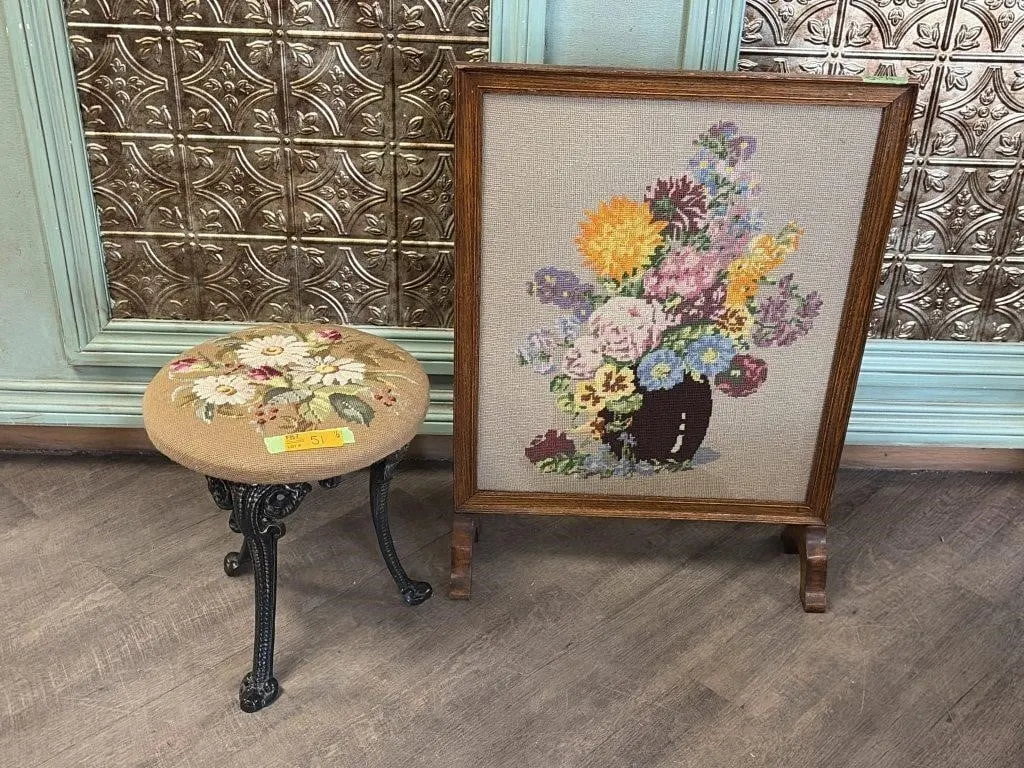 Vintage 1940s wooden fire screen w/ stool