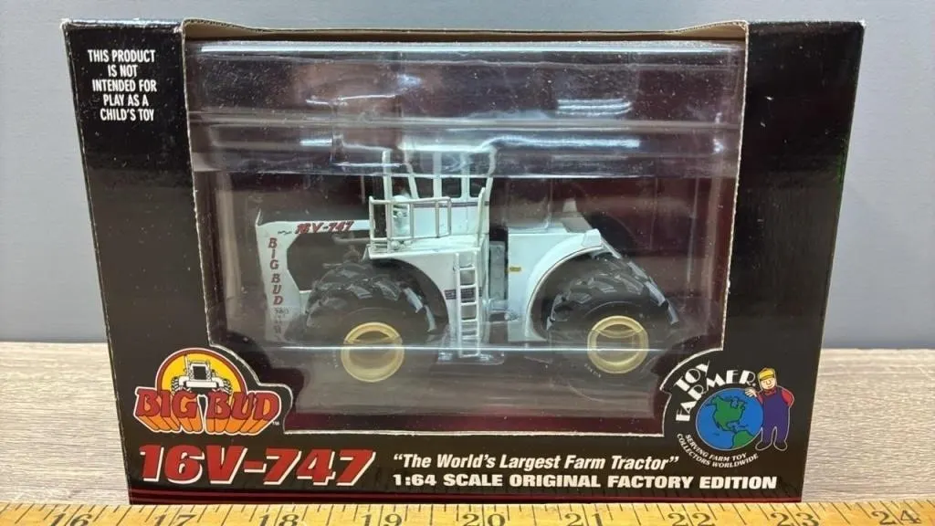 1:64 Big Bud 16V-747 4WD Tractor.