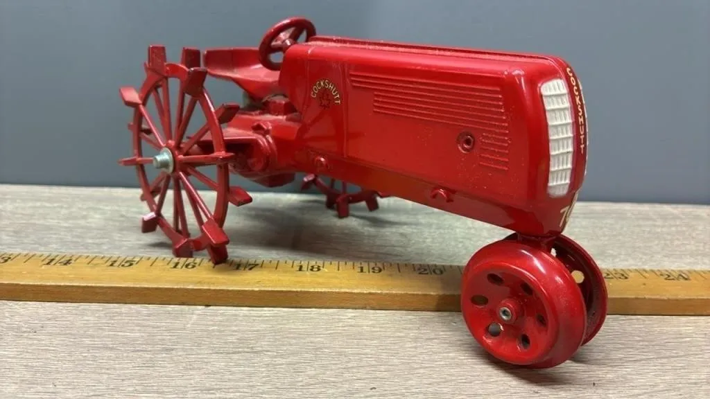 1:16 Scale Models Cockshutt 70 NF Tractor w/Steel