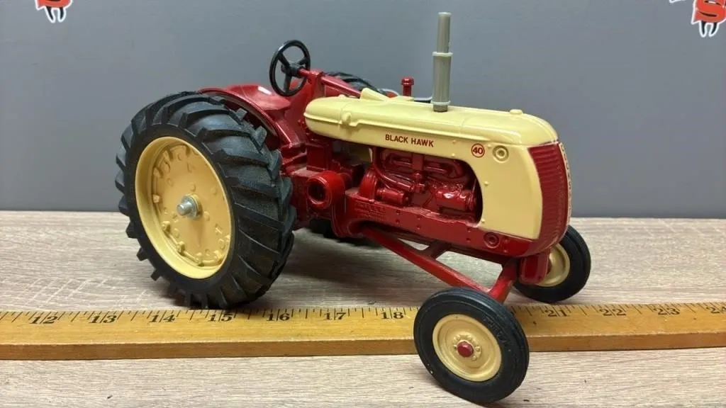 1:16 ERTL Cockshutt Black Hawk 40 Tractor.