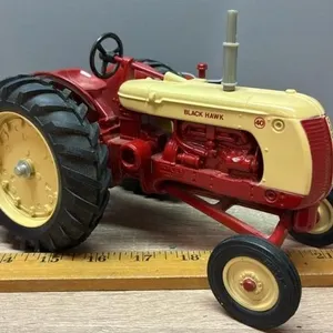 1:16 ERTL Cockshutt Black Hawk 40 Tractor.