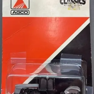 1:64 Scale Models Agco 8425 AgcoStar Tractor.