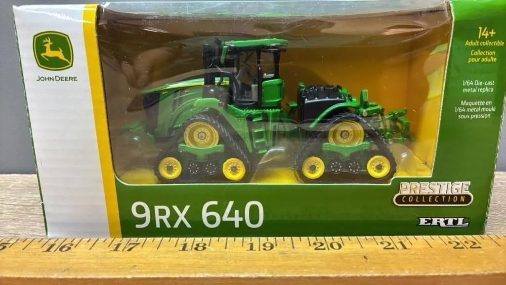 1:64 ERTL John Deere 9RX 640 Tractor.