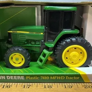 1:32 ERTL John Deere 7410 MFWD Tractor.