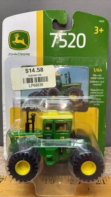 1:64 John Deere 7520 Tractor.