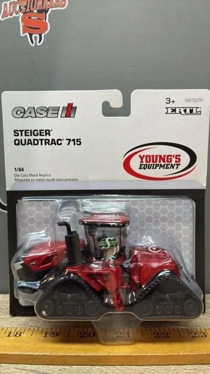 1:64 ERTL CASE Steiger Quadtrac 715 Tractor.