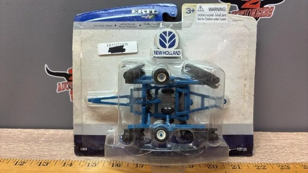 1:64 ERTL Britains New Holland Tandem Disc.