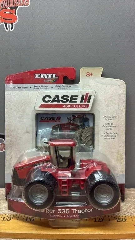 1:64 ERTL Britains Steiger 535 Tractor. *Plastic