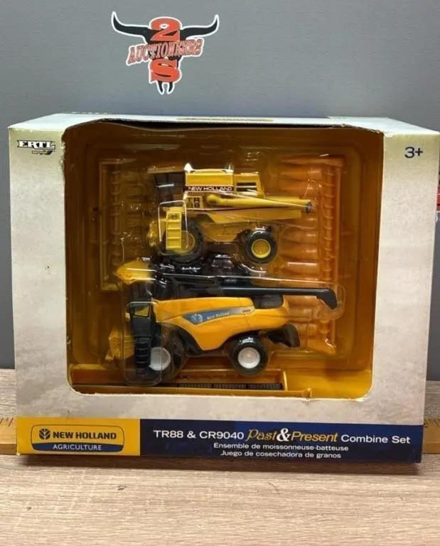 1:64 ERTL Britains New Holland TR88 & CR9040